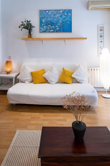 Beautiful Apartment In Malasana For 3 Pax - Ferrer Madrid Exteriér fotografie